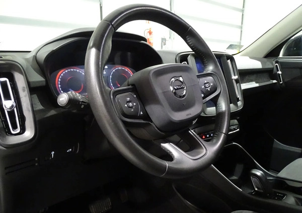 Volvo XC 40 cena 118900 przebieg: 64200, rok produkcji 2019 z Kożuchów małe 92